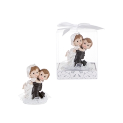 Mega Favors - Baby Wedding Couple Piggyback Ride Poly Resin in Gift Box - White