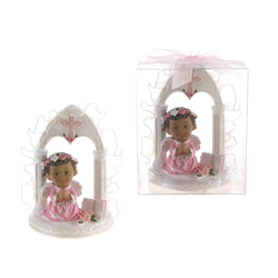 Mega Favors - Ethnic Toddler Praying Under Arch with Wings in Clear Box - Pink