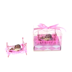 Mega Favors - Ethnic Baby Laying in Frame Bed Poly Resin in Gift Box - Pink