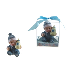 Mega Favors - Baby Wearing Winter Clothes Poly Resin in Gift Box - Blue